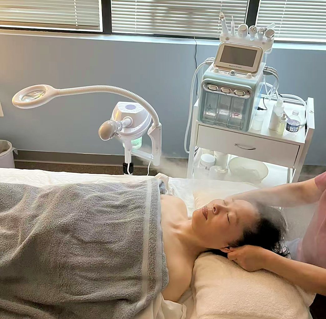 Head spa treatment with aromatherapy steam at Tea Tree Massage Spa